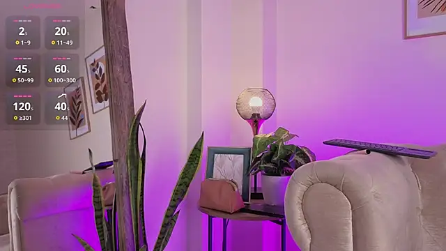 DahianaWalcott online show from September 12, 8:16 pm