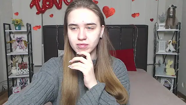 LauraHlot online show from February 19, 6:29 pm