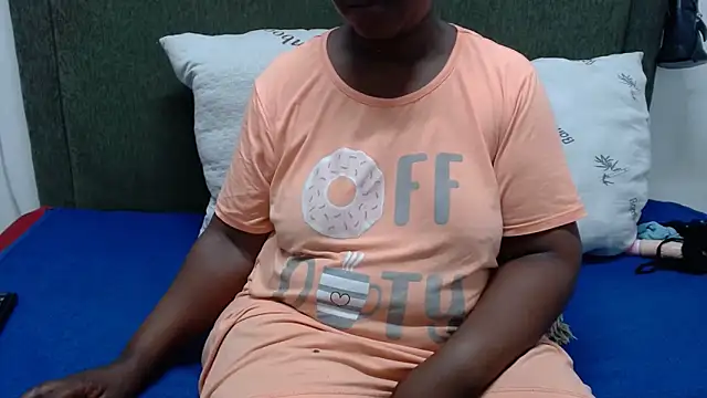 Thickchocolatex2 online show from February 19, 4:56 am