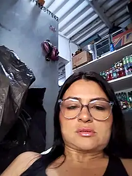 Linda Lars online show from October 26, 3:35 am