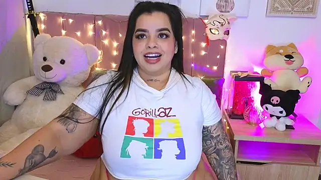 MiahJoness online show from July 15, 11:42 pm