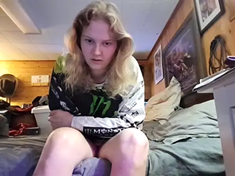 Ryan and Aurora online show from April 17, 12:46 am