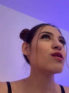 sofiarouge online show from September 16, 8:17 pm