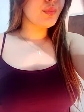 im here- online show from February 8, 10:56 pm