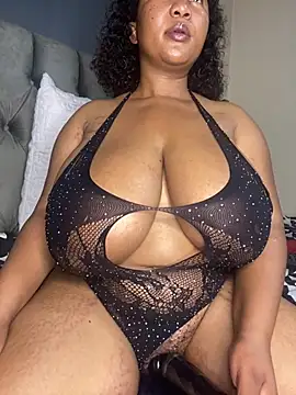 MayaPassion online show from March 6, 7:53 pm