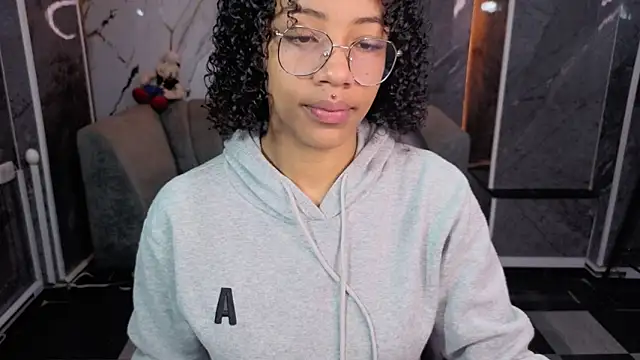 Violeth b online show from April 11, 12:53 pm