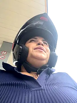 perlita05 online show from October 31, 5:39 pm