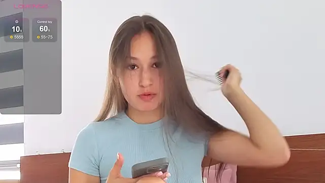 ChloeTeles  online show from February 2, 4:00 am