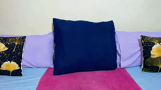 DiamondLuv29 online show from December 4, 2:58 am