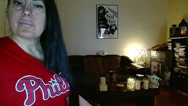 mandaloriangirls online show from March 4, 7:31 pm