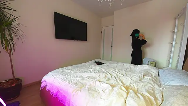 AddictedSabi online show from February 14, 8:27 am