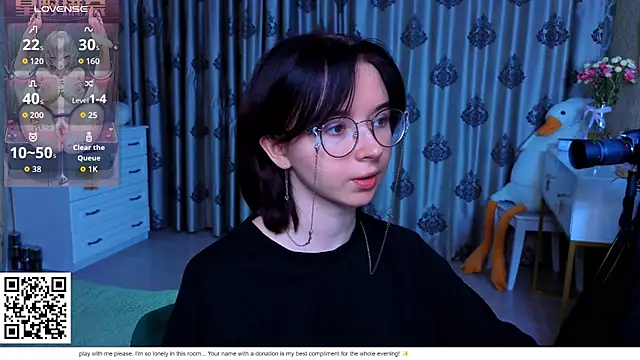 Nora Failure online show from February 19, 2:05 pm