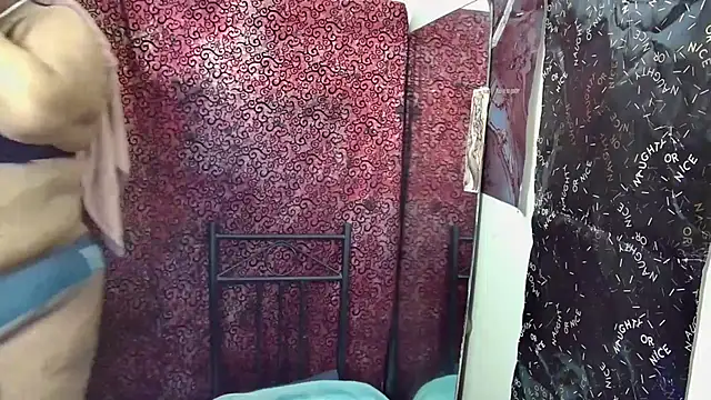 GoddessLorenaTheeSiren online show from January 8, 6:39 am