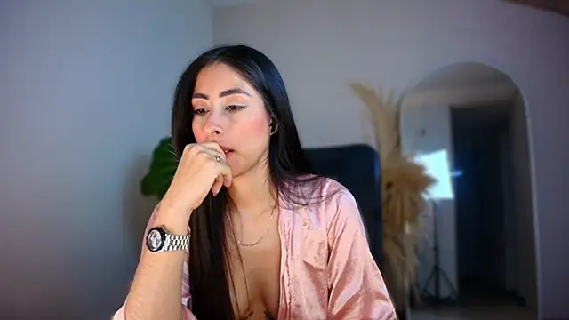 auroracaruso11 online show from December 2, 10:45 pm