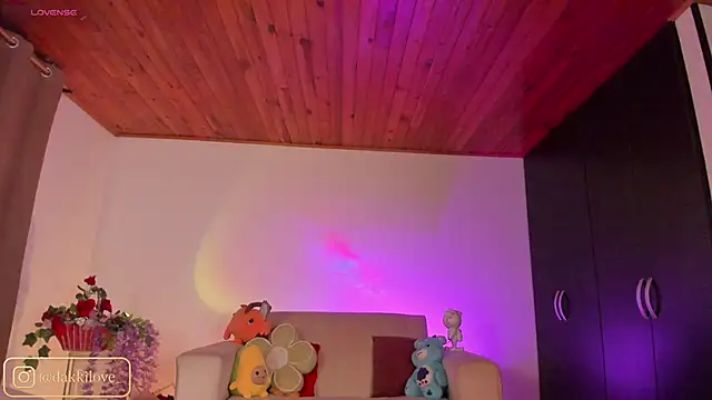 DAKOTA LOVEE online show from February 13, 7:21 am