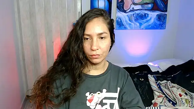 naihroby online show from April 11, 6:30 am