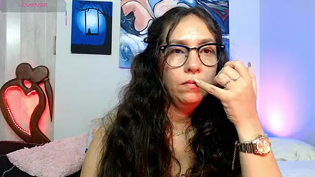 naihroby online show from February 9, 6:26 am