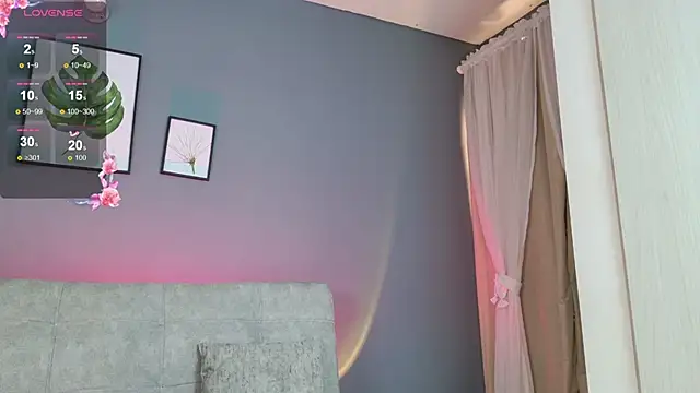 miaa lux online show from March 26, 4:42 pm