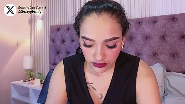 EMILYY FOXY online show from October 20, 8:01 pm