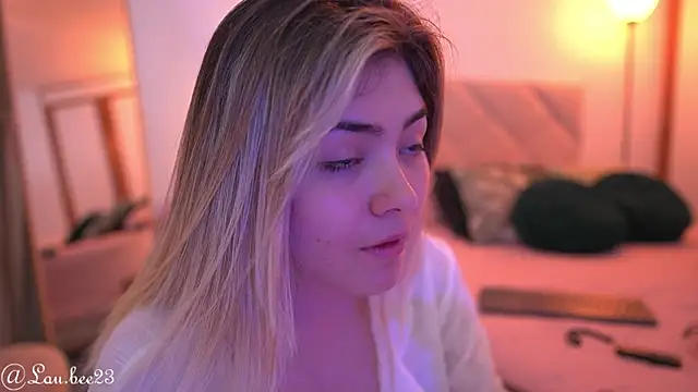 Lau Bee online show from September 14, 6:39 pm