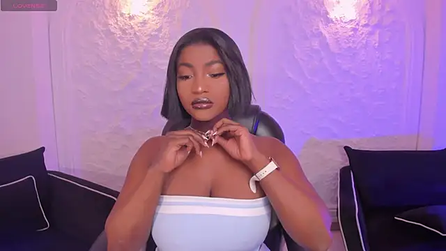 SavannahStorm online show from February 23, 1:10 pm