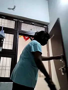 illay love online show from November 3, 5:33 am