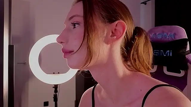 elfinvibes online show from April 19, 11:21 am