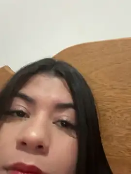 Jhullyfonseca online show from October 3, 3:00 am