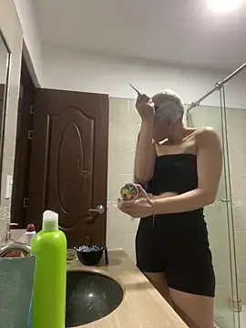 Charlee pink online show from April 12, 10:23 pm