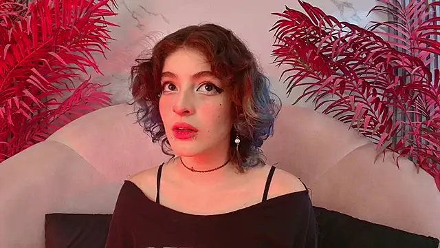 EvaHalsey online show from November 19, 7:47 pm