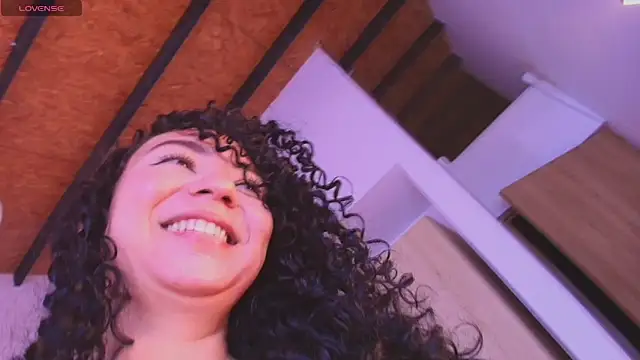 irantzu hank online show from April 23, 7:27 pm