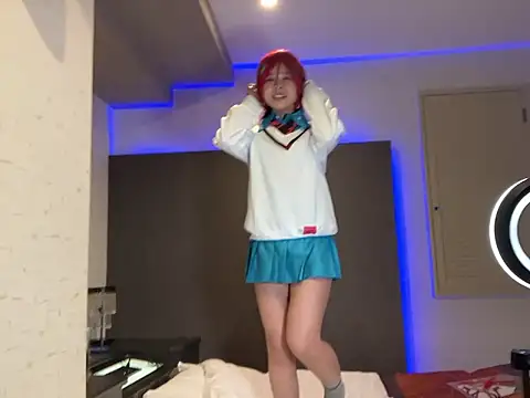 r xyz01 online show from October 3, 12:32 pm