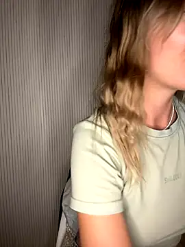 Milla  one online show from September 20, 8:18 pm