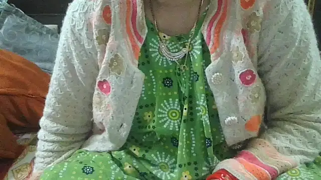 couplesuni online show from February 3, 10:42 am