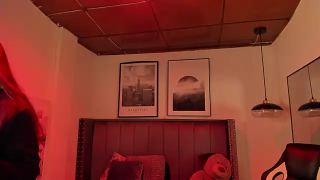 Alaia Cute online show from October 17, 12:58 am