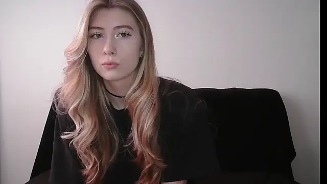 ErikaShyy online show from October 30, 12:50 pm