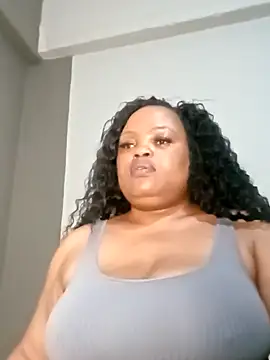 hugemelonsxxx online show from October 17, 7:50 pm