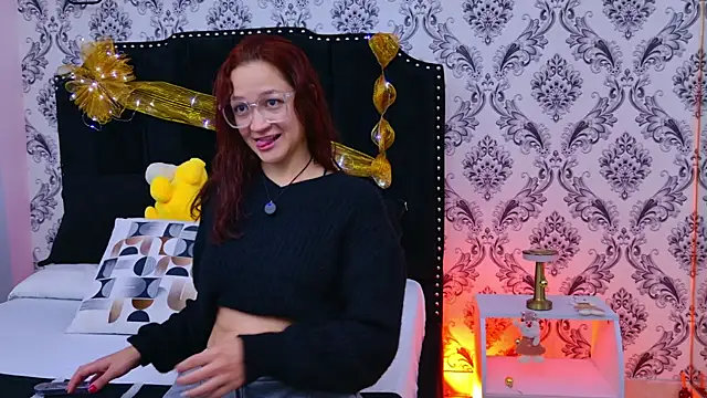 SaaraBrown online show from December 1, 12:19 pm