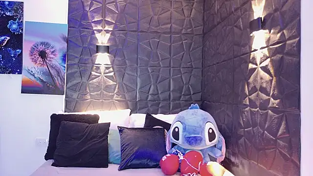 graceymilf666 online show from September 9, 11:32 am