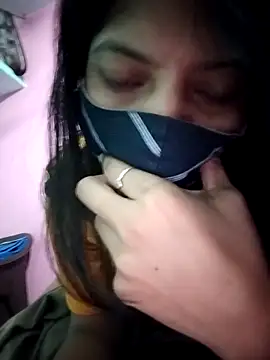 Hotty-Divya online show from November 10, 9:37 am