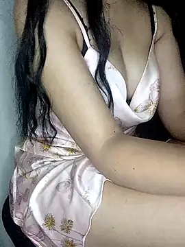 Layane99 online show from November 30, 4:38 am