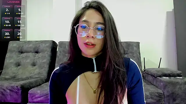 emmadiaz1 online show from September 28, 5:03 am