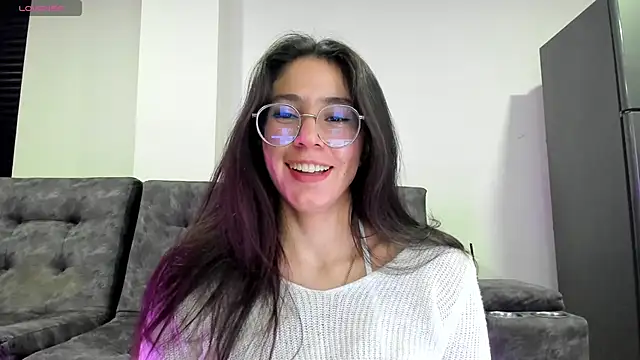 emmadiaz1 online show from November 5, 4:29 am