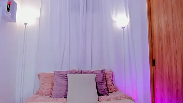 AishaPeyton online show from June 14, 6:36 am