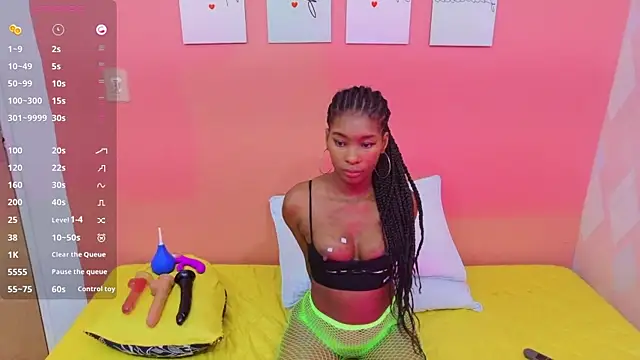 petitelittleebony online show from September 18, 9:24 pm