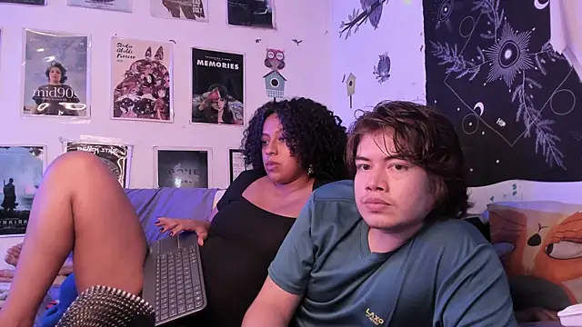 hothoneychile online show from April 13, 3:52 am