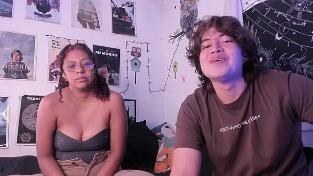 hothoneychile online show from September 12, 2:46 pm