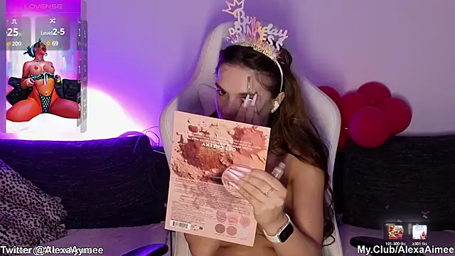 AlexaAimee online show from April 8, 6:37 am