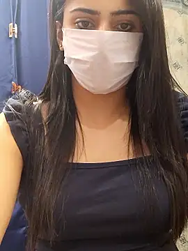 Ivymybae online show from November 7, 4:45 pm