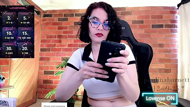 paulinabarnett- online show from September 12, 3:08 pm